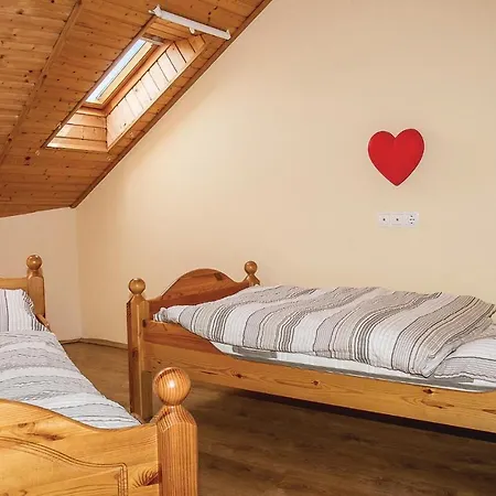 Casa vacanze Amazing In W/ 2 Bedrooms