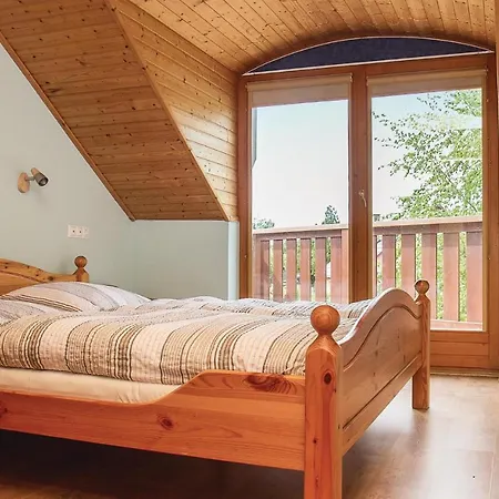 Casa vacanze Amazing In W/ 2 Bedrooms *
